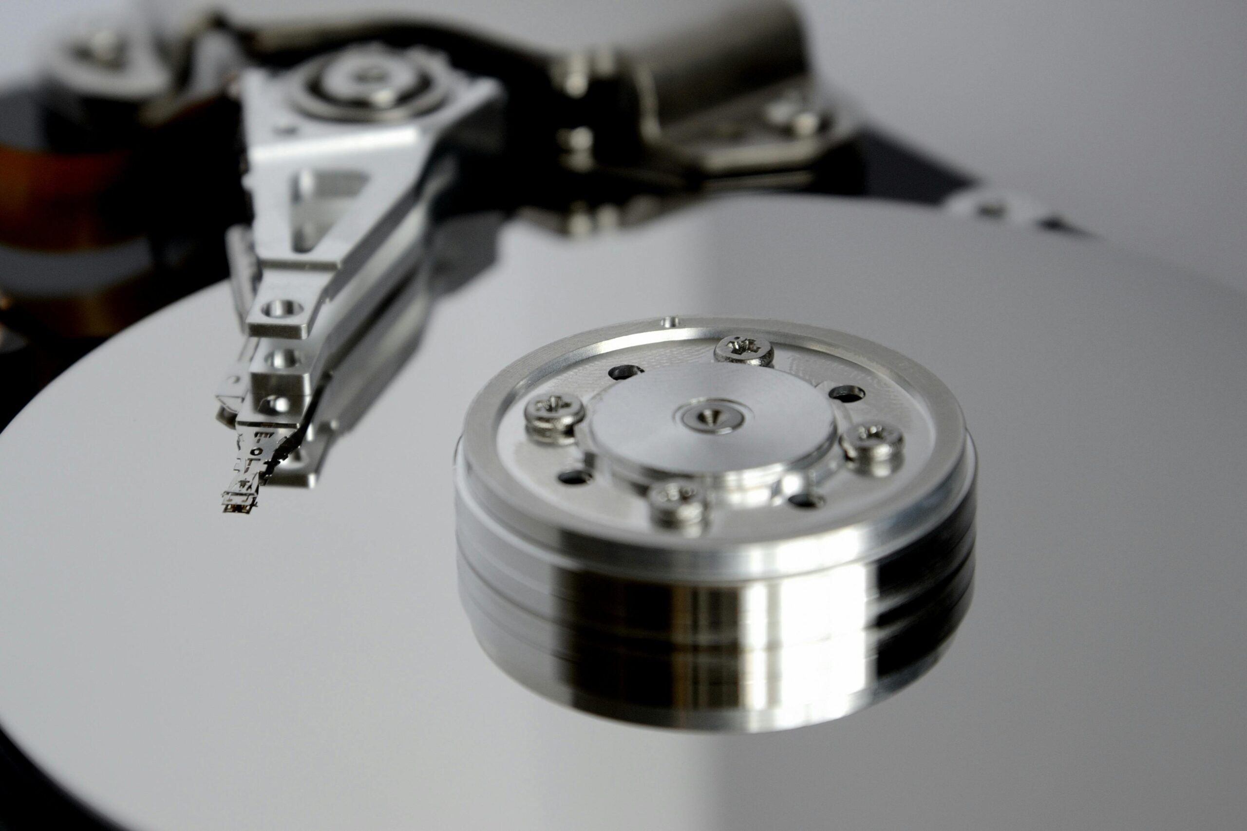 High-Performance Desktop & Server Hardware